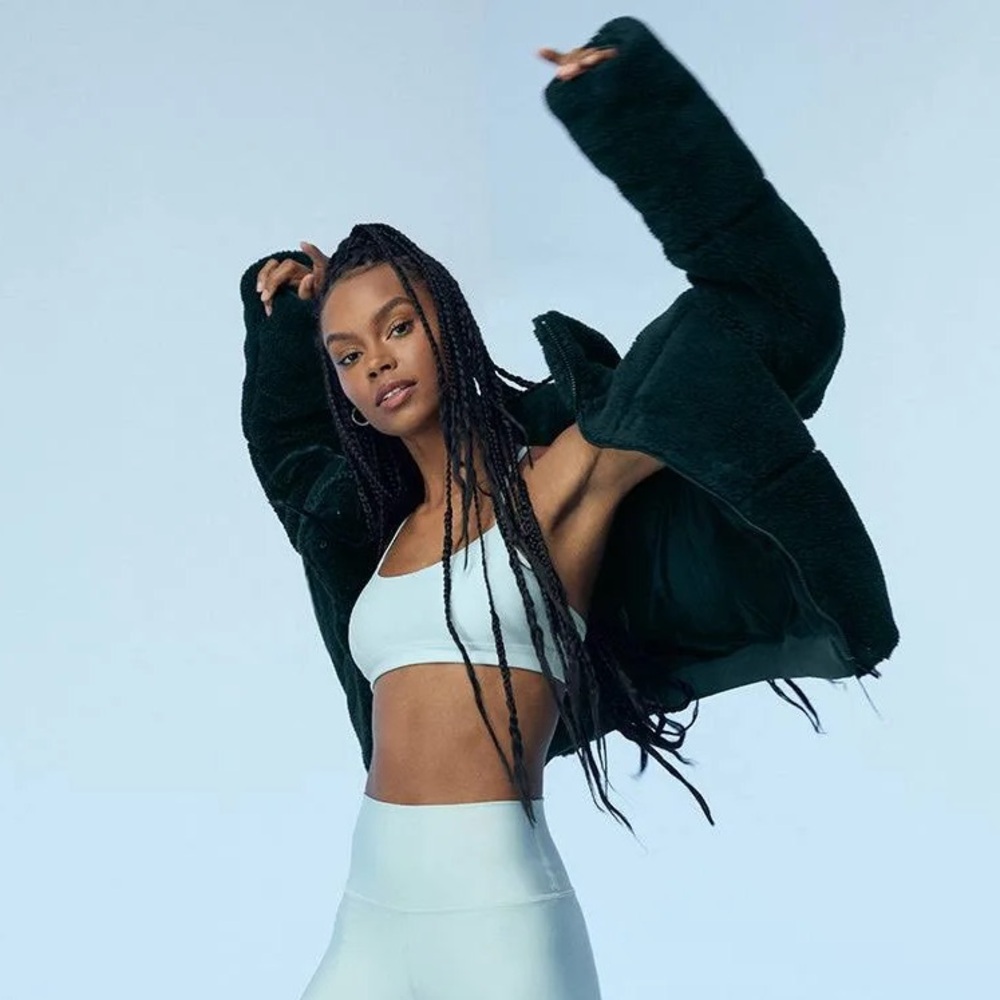 ALO Sherpa Snow Angel Puffer S